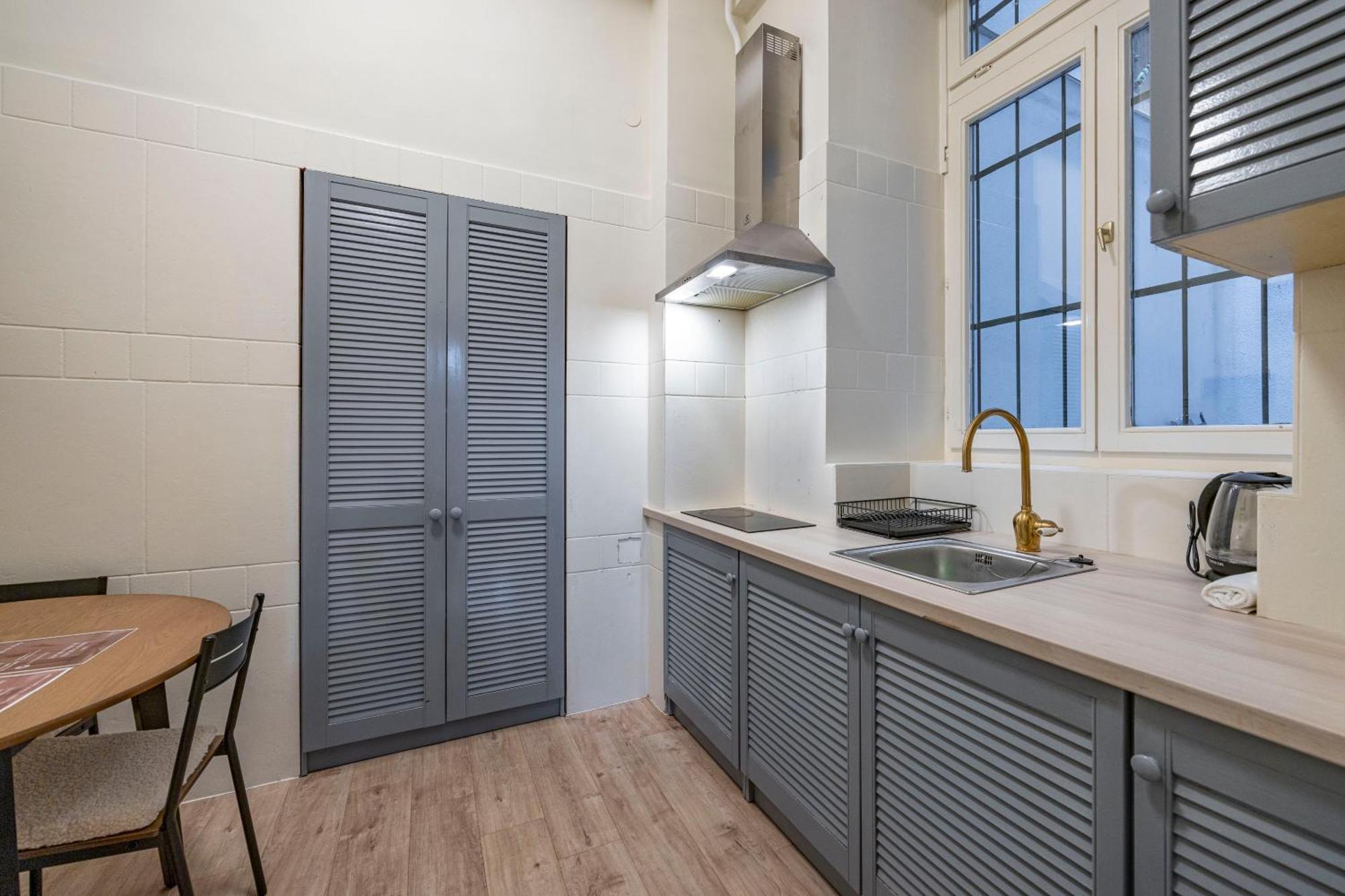 Hidden Gem With Terrace On The Andrassy Fashion Road Apartment Budapest Luaran gambar