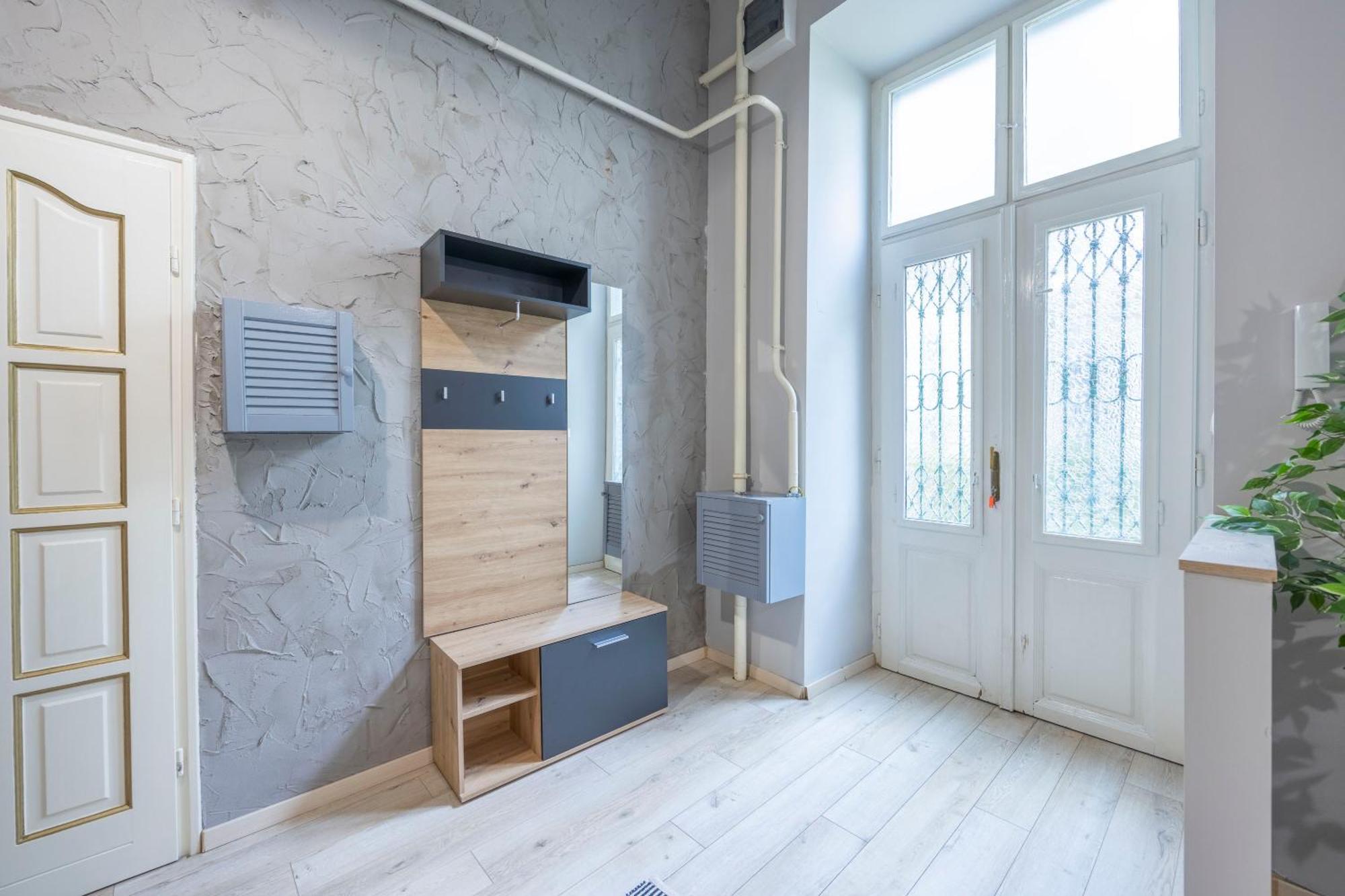 Hidden Gem With Terrace On The Andrassy Fashion Road Apartment Budapest Luaran gambar